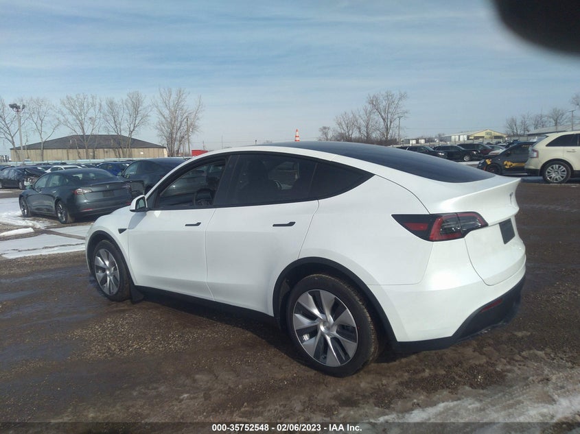 VIN 7SAYGDEE5PF608475 2023 TESLA MODEL Y LONG RANGE