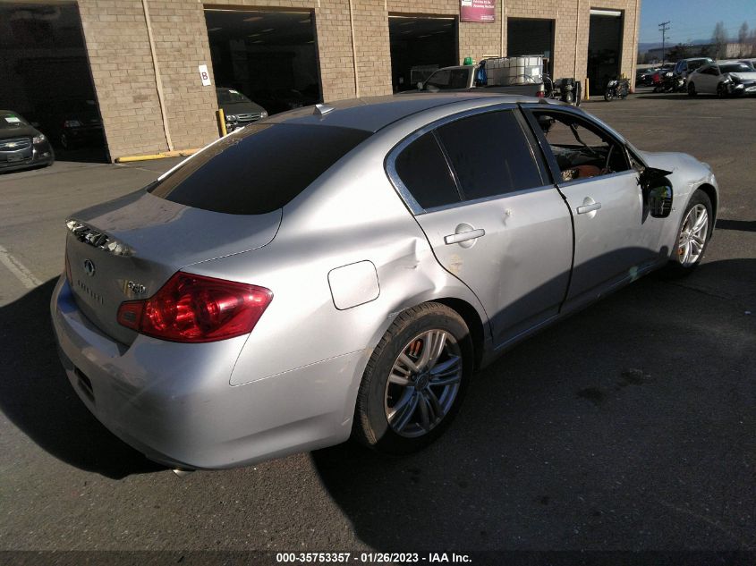 2015 INFINITI Q40 JN1CV6AP3FM580216