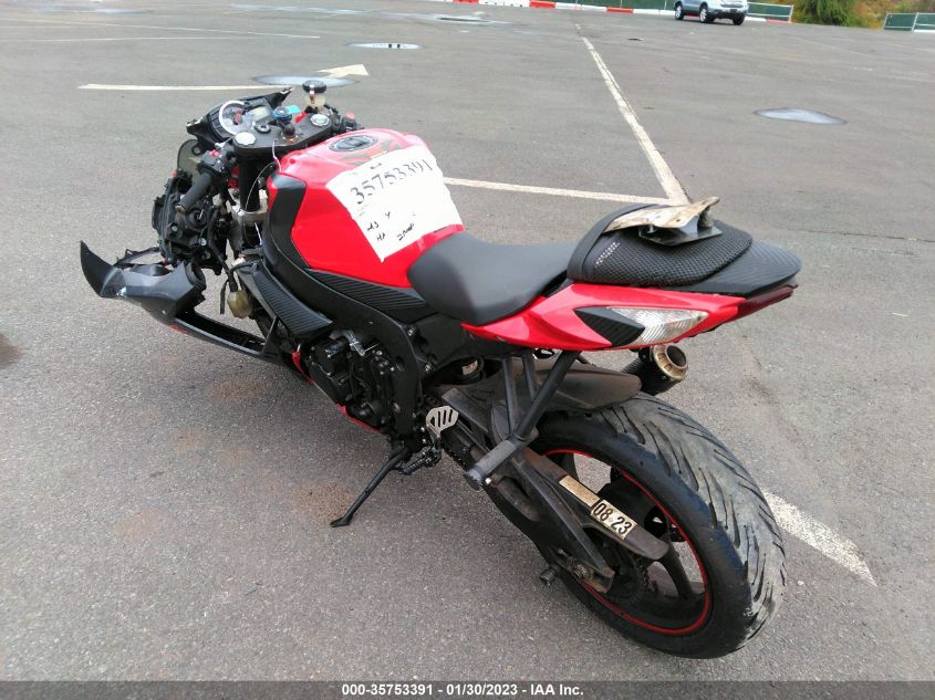 2016 SUZUKI GSX-R600 - JS1GN7FA3G2100076