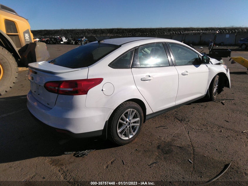 VIN 1FADP3F28JL273314 2018 FORD FOCUS SE