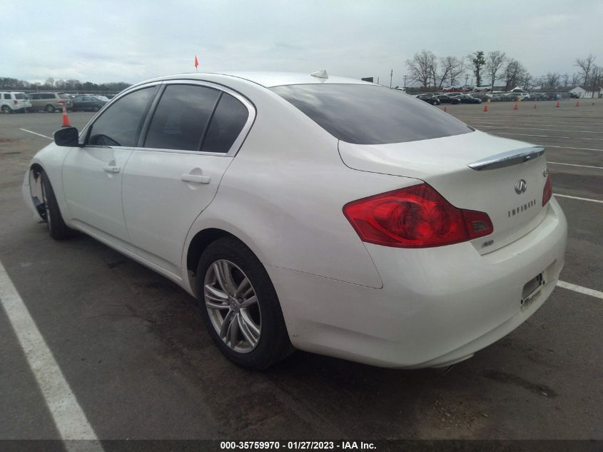 2015 INFINITI Q40 JN1CV6AR0FM522825