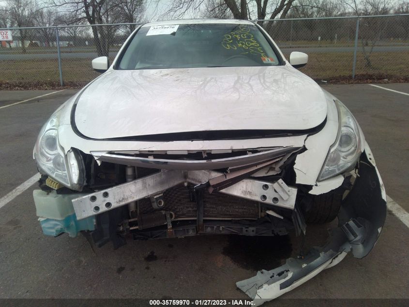 2015 INFINITI Q40 JN1CV6AR0FM522825