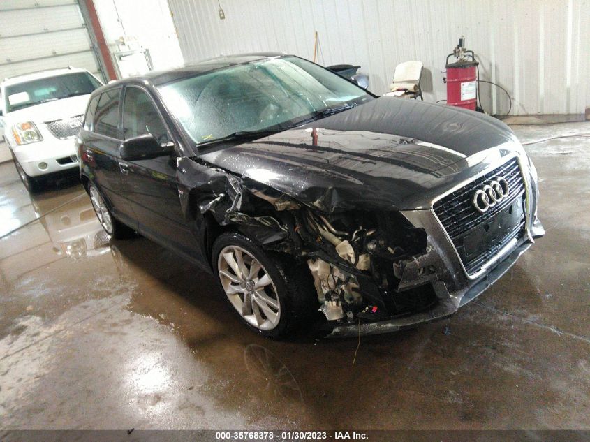 2013 AUDI A3 PREMIUM - WAUBEAFM4DA002857