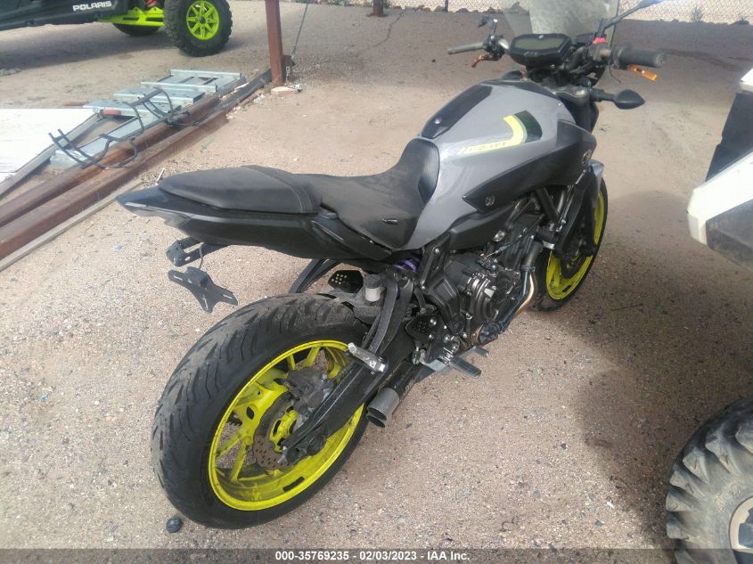2016 YAMAHA FZ07 JYARM06E4GA010965