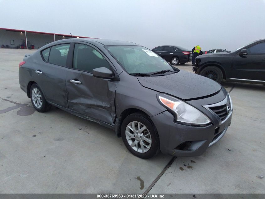 VIN 3N1CN7AP7HL806955 2017 NISSAN VERSA SEDAN no.1