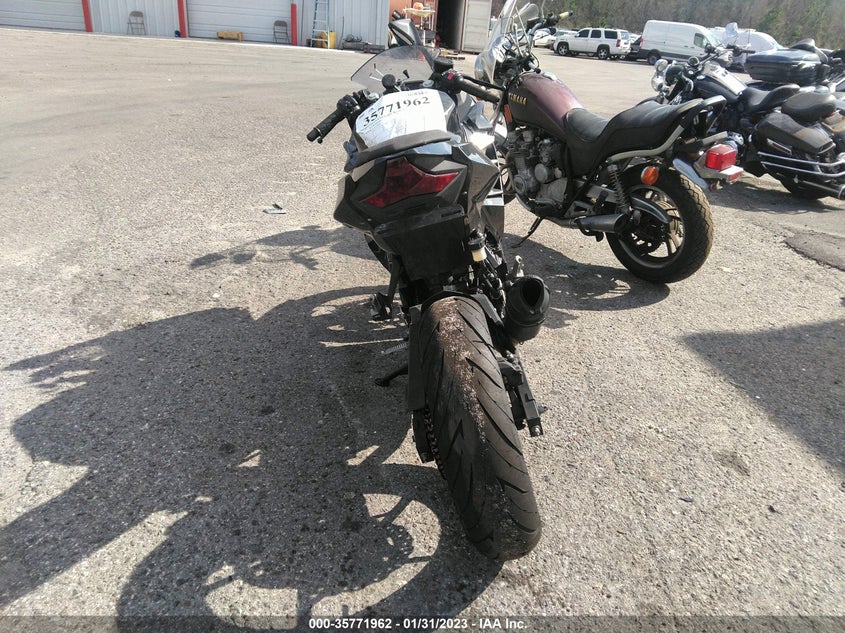 VIN JKAEXKH12NDAH5155 2022 KAWASAKI EX400