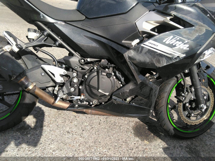 VIN JKAEXKH12NDAH5155 2022 KAWASAKI EX400