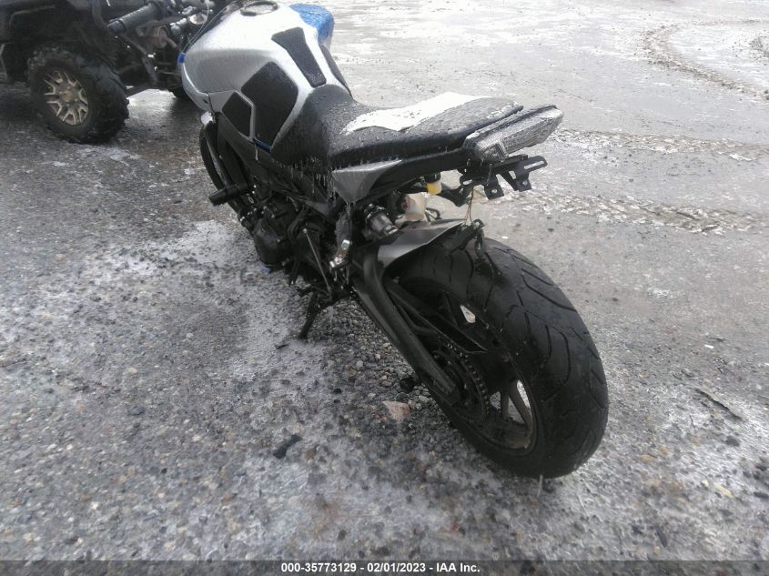 2016 YAMAHA FZ09 C JYARN33Y6GA002895