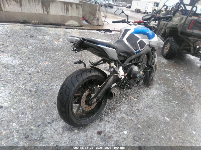 2016 YAMAHA FZ09 C JYARN33Y6GA002895