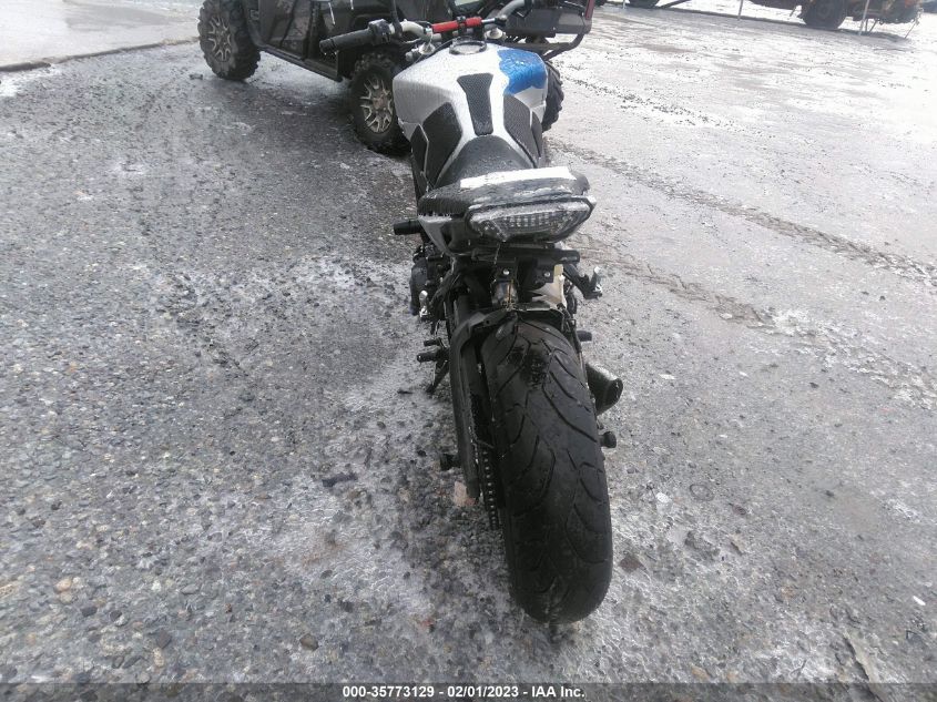 2016 YAMAHA FZ09 C JYARN33Y6GA002895