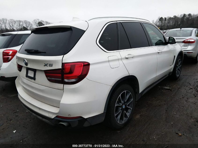 VIN 5UXKR0C55H0V68776 2017 BMW X5 no.4