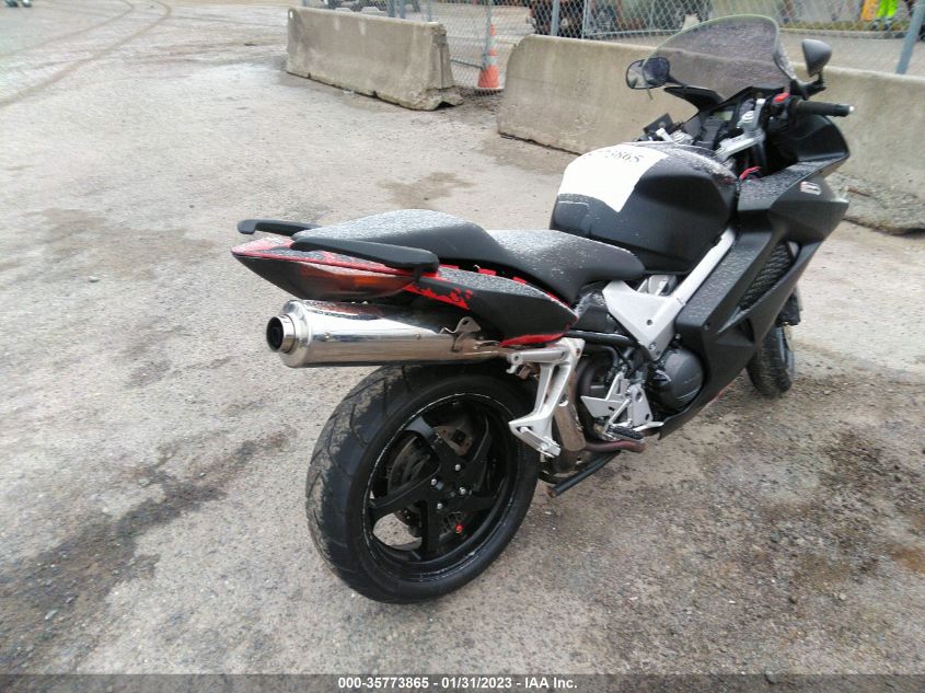 2004 HONDA VFR800 JH2RC46144M600354