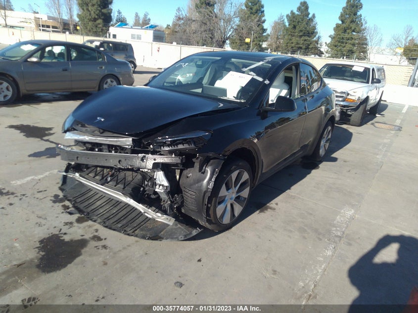 VIN 5YJYGDEE5MF224477 2021 TESLA MODEL Y LONG RANGE