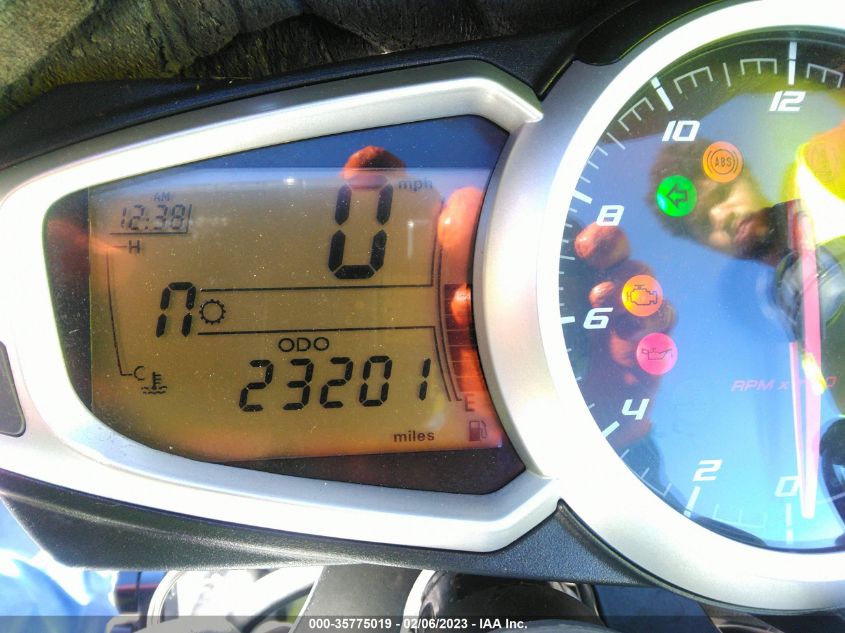 2013 TRIUMPH MOTORCYCLE STREET TRIPLE R - SMTL03NE8DT575729