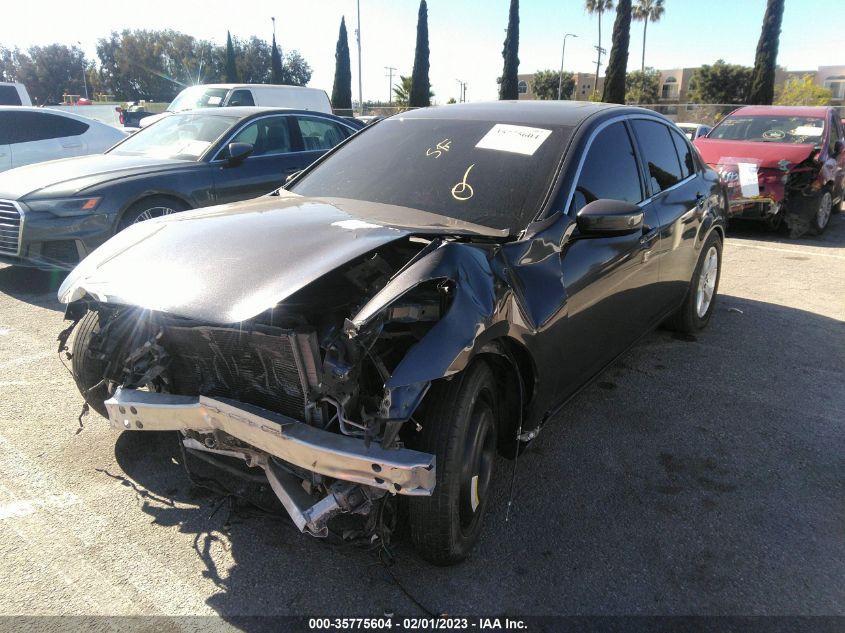 2015 INFINITI Q40 JN1CV6AP7FM580252