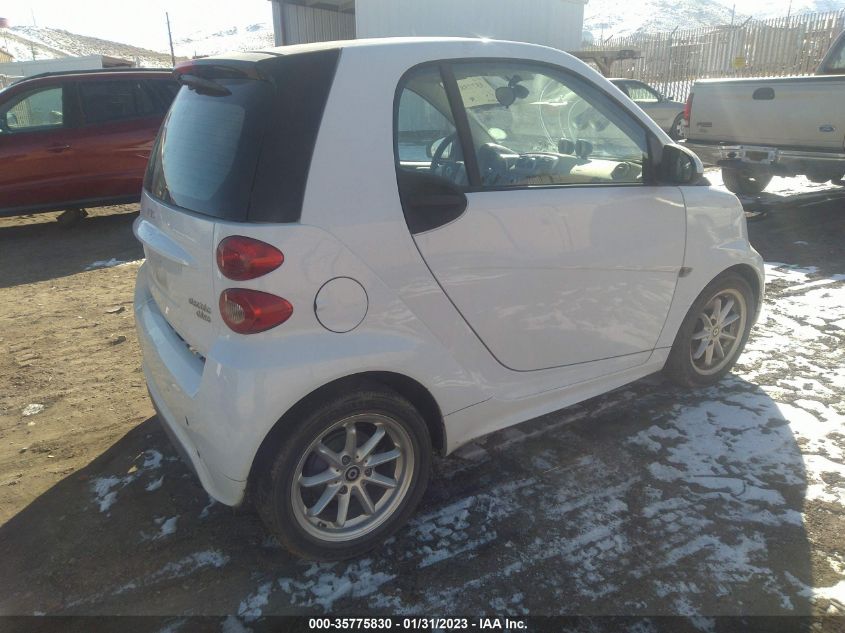 2014 SMART FORTWO ELECTRIC DRIVE PASSION WMEEJ9AA3EK793063