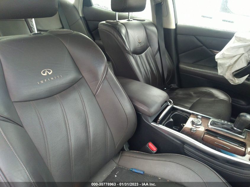 2014 INFINITI Q70 JN1BY1AR8EM320335