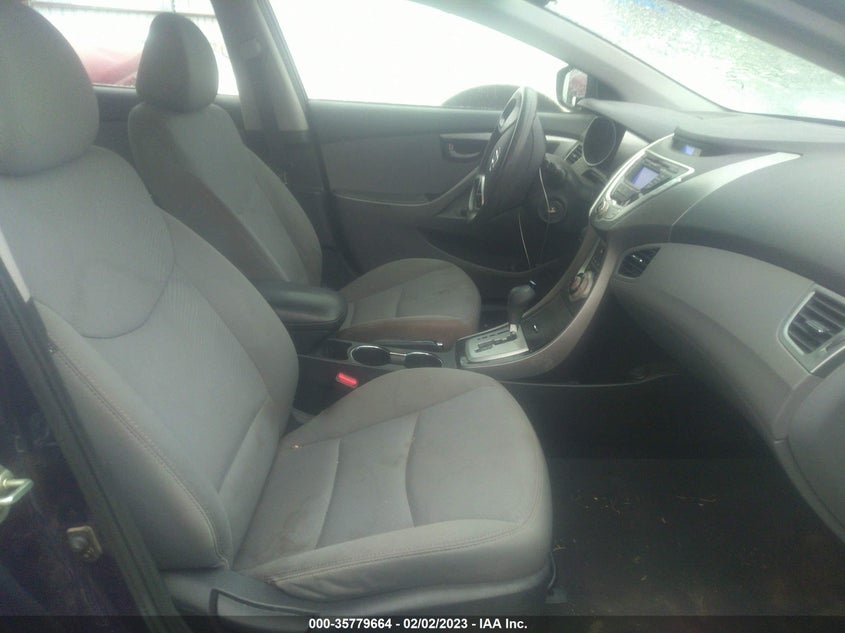 2012 HYUNDAI ELANTRA VIN: 5NPDH4AE4CH134027