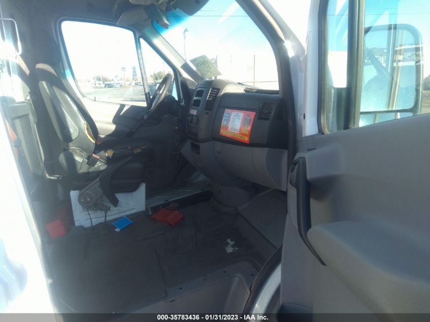 2014 MERCEDES-BENZ SPRINTER CARGO VANS - WD3PE8DE4E5830456