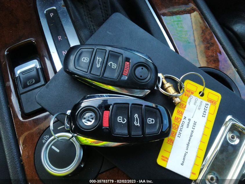 2013 VOLKSWAGEN TOUAREG LUX WVGEP9BP0DD010859