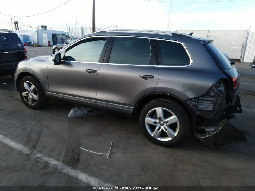 2013 VOLKSWAGEN TOUAREG LUX WVGEP9BP0DD010859