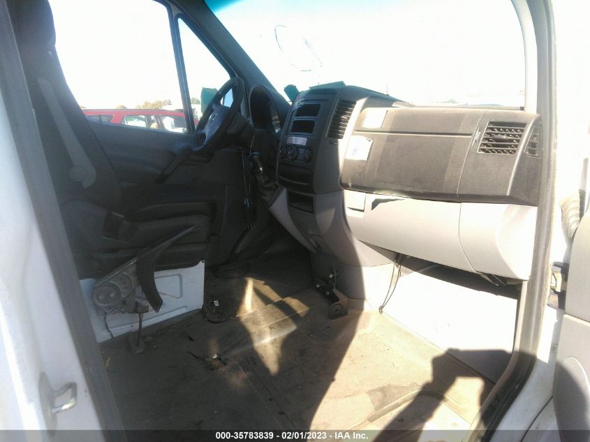 2014 MERCEDES-BENZ SPRINTER CARGO VANS WD3PE8DE3E5826236