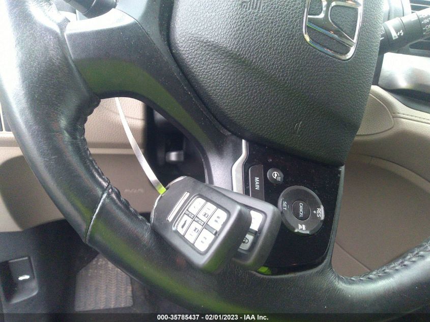 VIN 5FNRL6H8XKB030865 2019 HONDA ODYSSEY TOURING