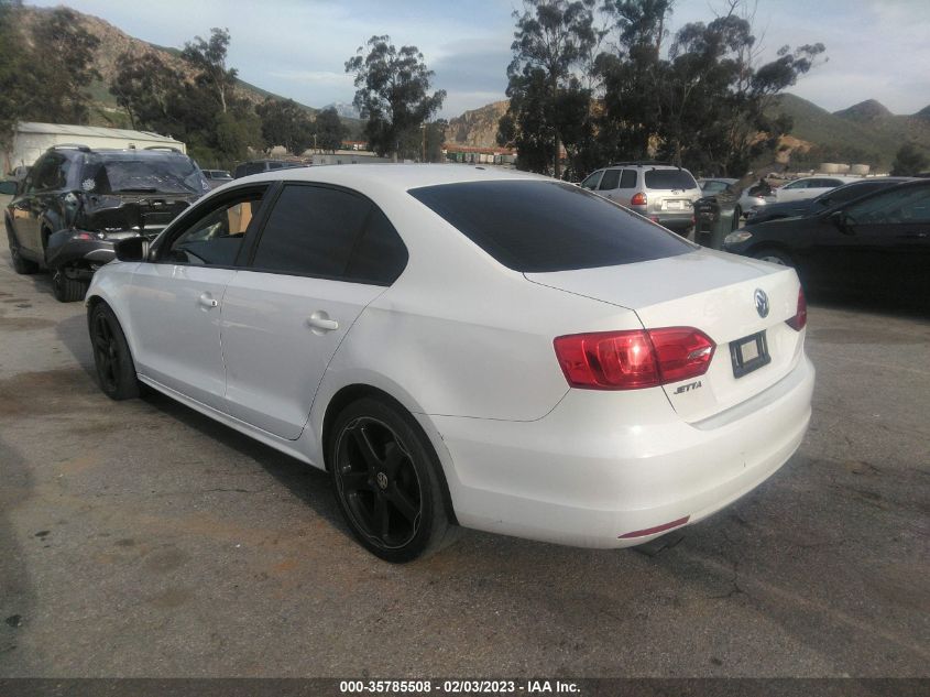 2014 VOLKSWAGEN JETTA SEDAN S - 3VW2K7AJ1EM309786