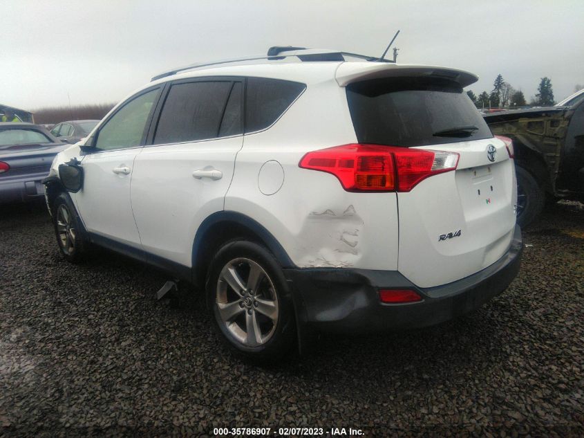 2015 TOYOTA RAV4 XLE - JTMRFREV5FD123115