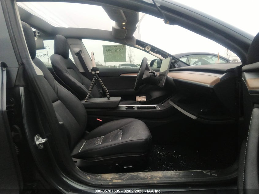 VIN 5YJ3E1EA5NF200239 2022 TESLA MODEL 3