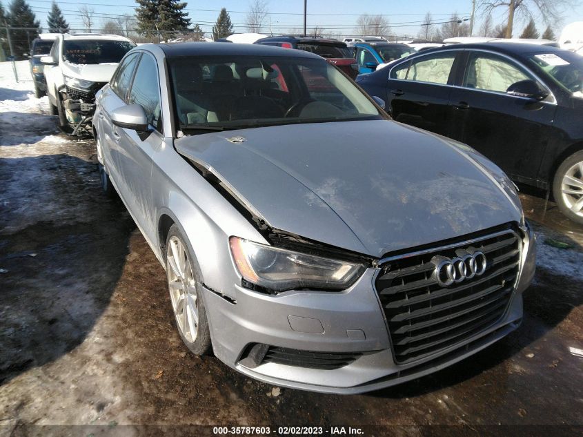 VIN WAUCJGFF0F1056342 2015 AUDI A3 no.1