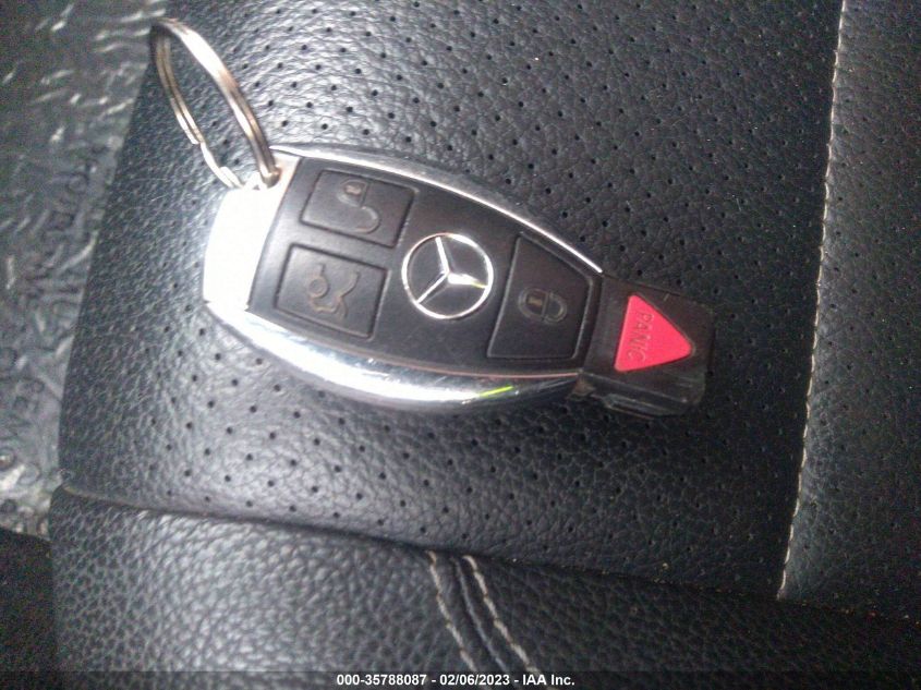 2013 MERCEDES-BENZ C 250 WDDGJ4HB3DG012347