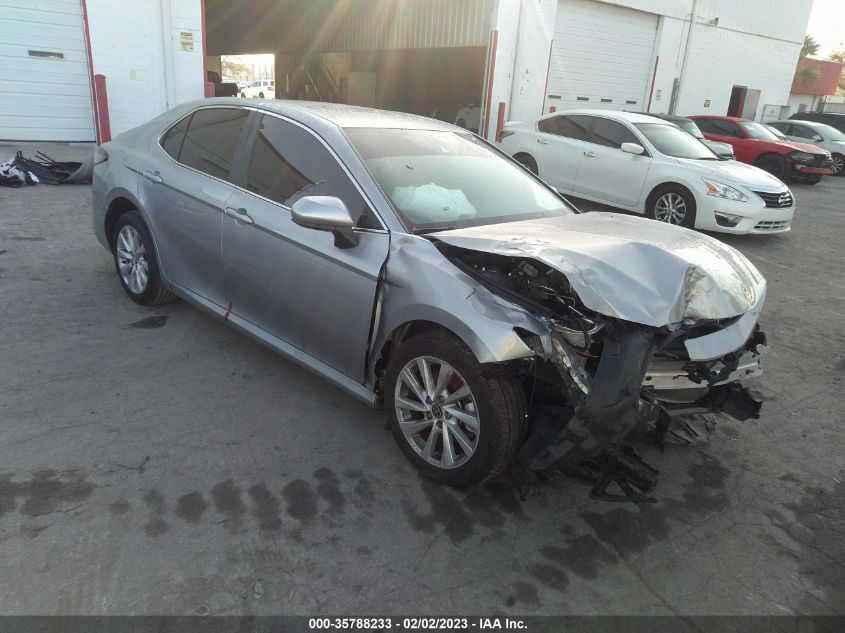 2022 TOYOTA CAMRY LE - 4T1C11AK2NU652050