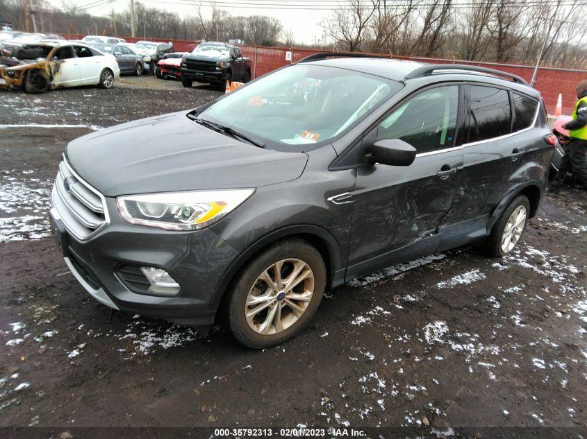 2017 FORD ESCAPE SE - 1FMCU9GD4HUC58309