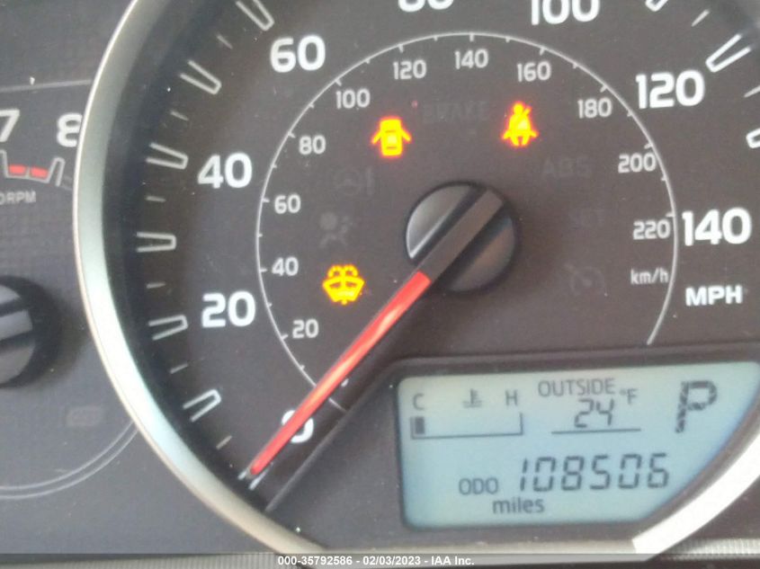 2015 TOYOTA RAV4 XLE 2T3RFREVXFW279718