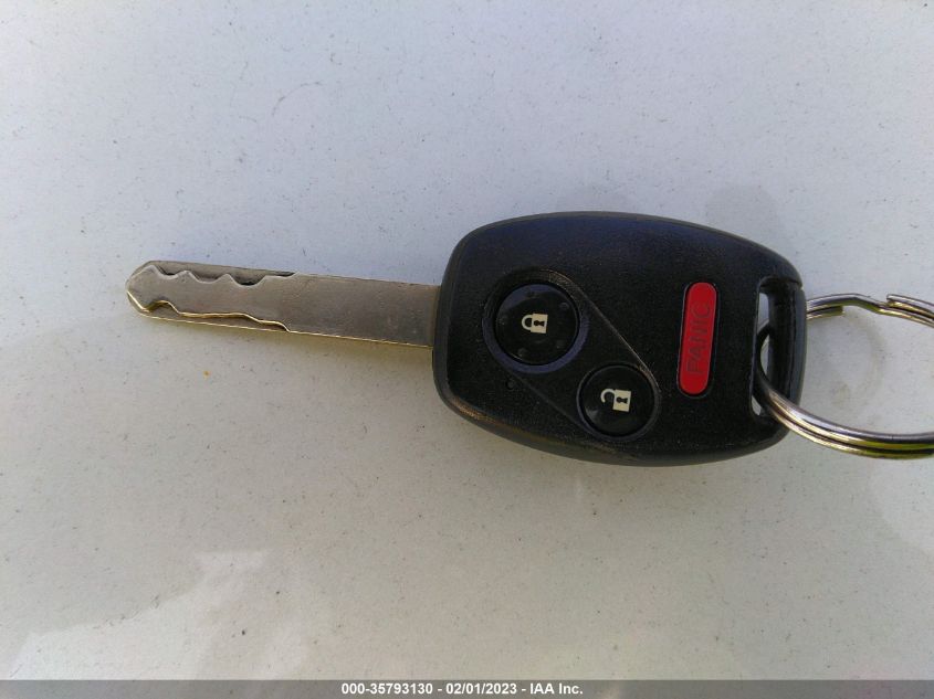 2013 HONDA FIT JHMGE8H33DC072990