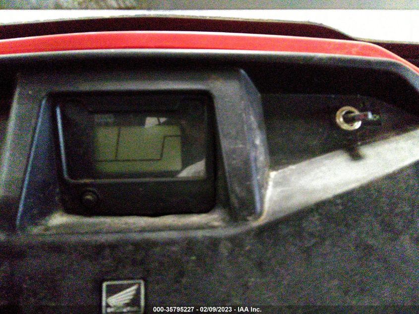 2022 HONDA SXS520 M2 1HFVE0712N4700002
