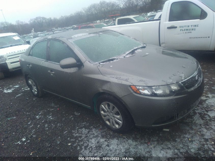 VIN KNAFU4A23D5653272 2013 KIA FORTE no.1