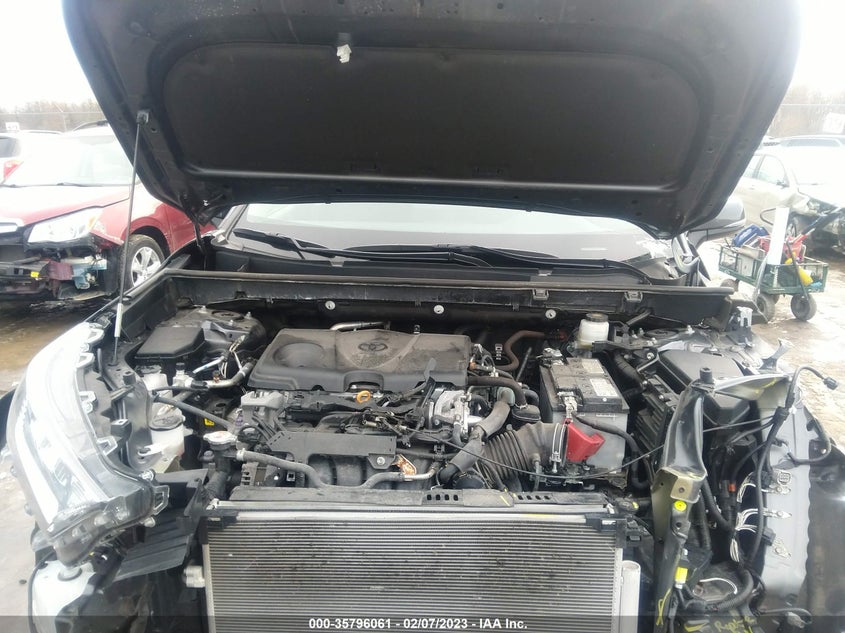 VIN 2T3P1RFV8MW213332 2021 TOYOTA RAV4 XLE