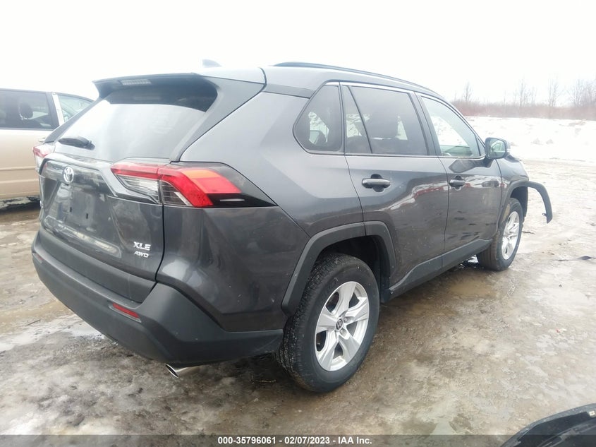 VIN 2T3P1RFV8MW213332 2021 TOYOTA RAV4 XLE