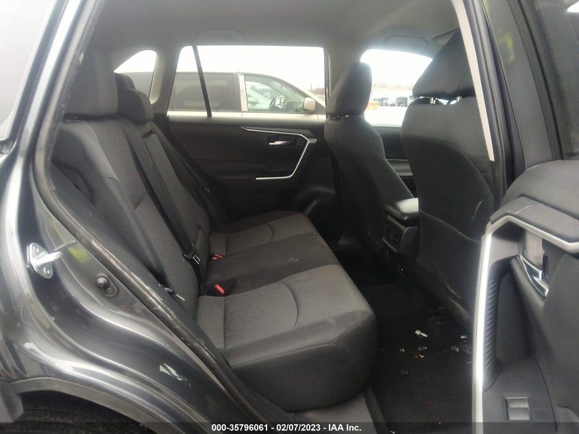 VIN 2T3P1RFV8MW213332 2021 TOYOTA RAV4 XLE