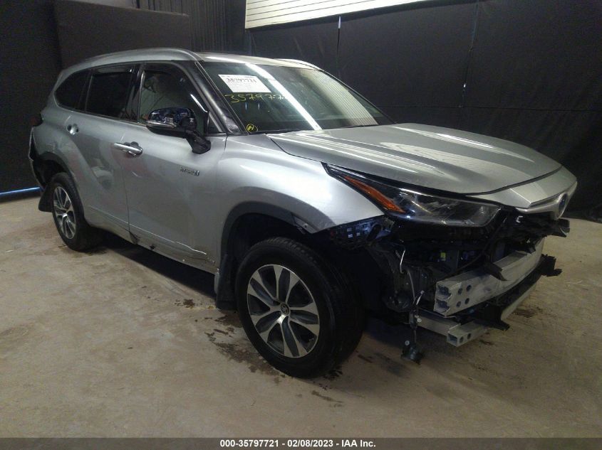 2021 TOYOTA HIGHLANDER HYBRID XLE - 5TDGBRCH5MS046005