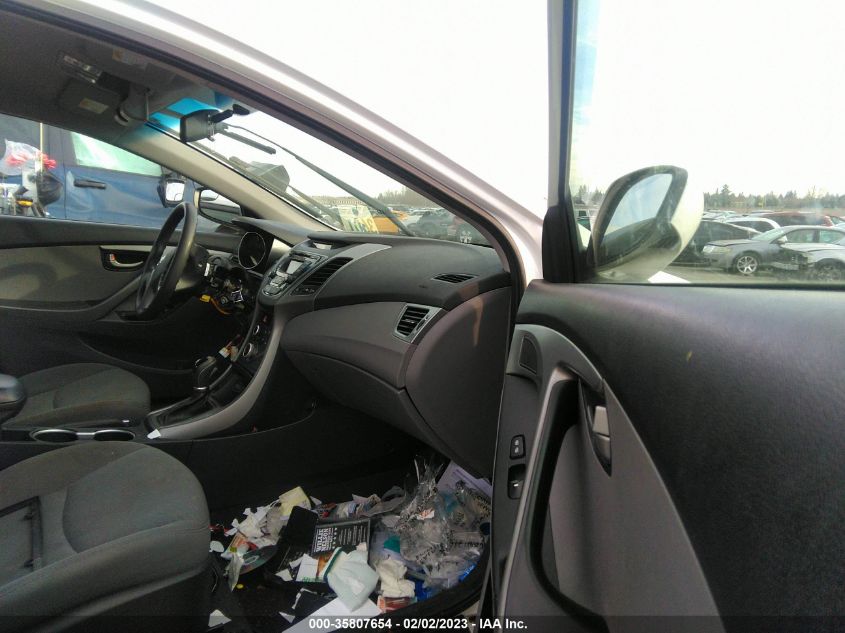 2015 HYUNDAI ELANTRA SE - 5NPDH4AE0FH574167