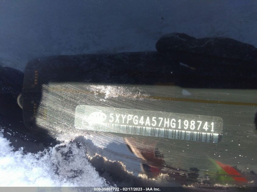 2017 KIA SORENTO LX V6 - 5XYPG4A57HG198741