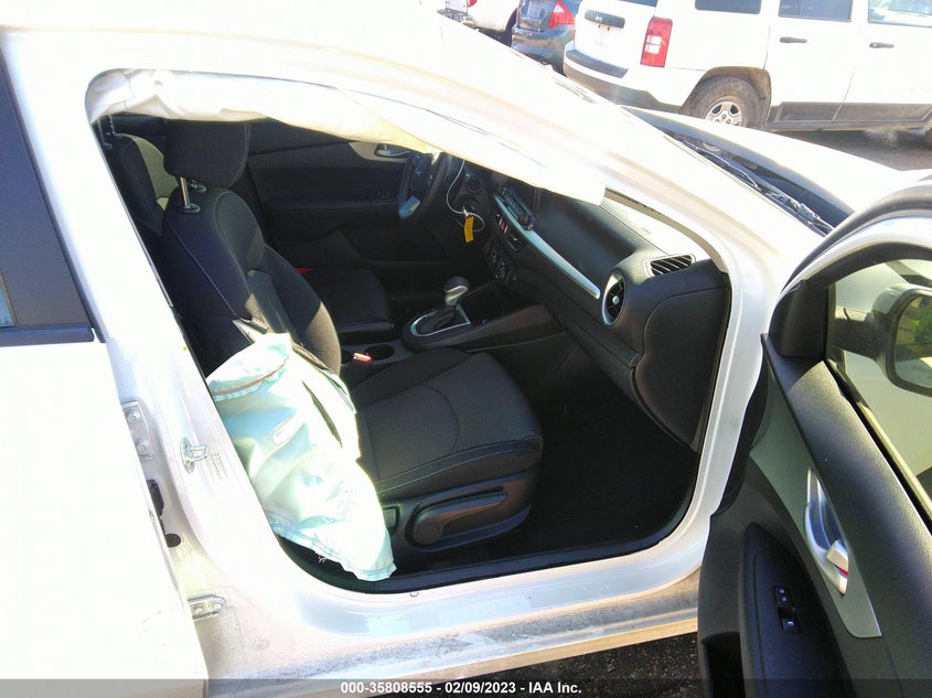 VIN 3KPF24ADXPE506711 2023 KIA FORTE LXS