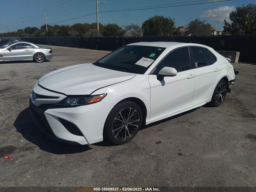 VIN 4T1G11AK7LU983883 2020 TOYOTA CAMRY SE