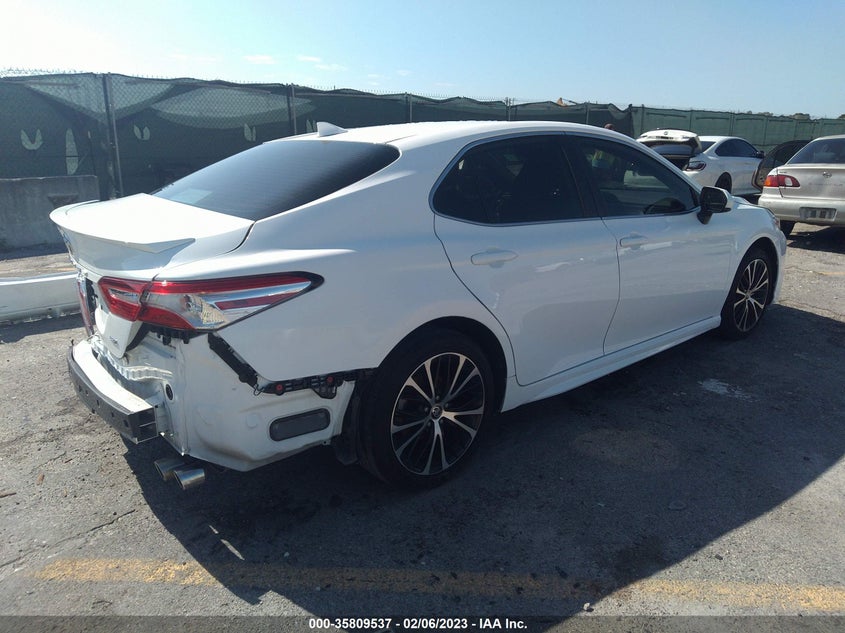 VIN 4T1G11AK7LU983883 2020 TOYOTA CAMRY SE