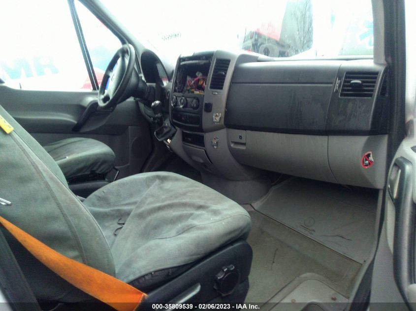 2015 MERCEDES-BENZ SPRINTER CARGO VANS WD3PE7CC9F5974743