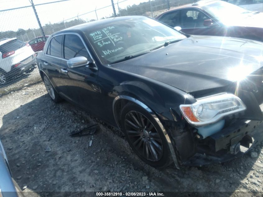 VIN 2C3CCADT5DH703341 2013 CHRYSLER 300 no.1