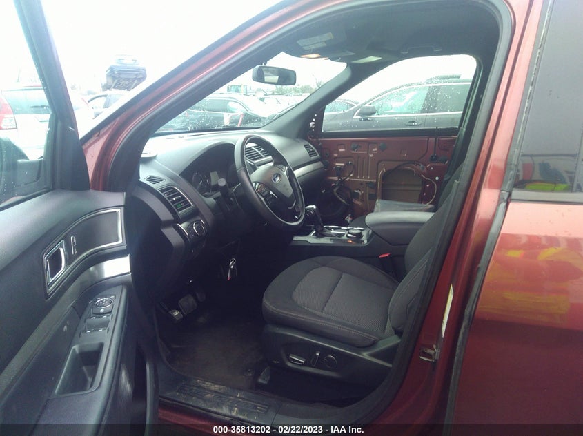 VIN 1FM5K8D89JGC15959 2018 FORD EXPLORER XLT